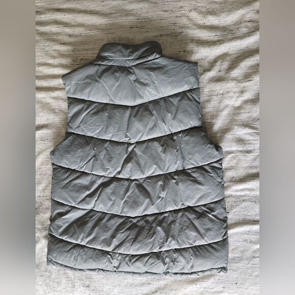 Mint Green Quilted Puffer Vest - Picture 3 of 3